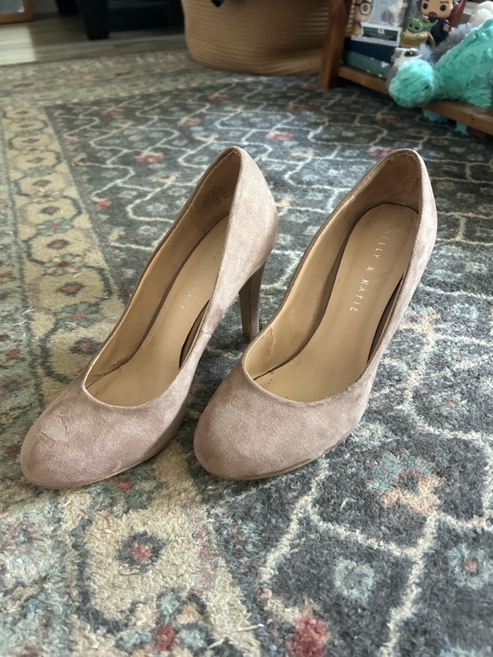 Kelly & Katie Nude Suede Mid-Heel Pumps